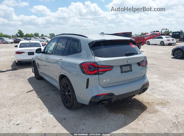 5UX43DP08P9N81354 2023 BMW X3 Light Blue Trasero izquierdo