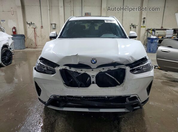 5UX43DP08R9W64737 2024 BMW X3 Белый Вид спереди