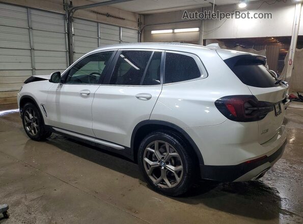 5UX43DP08R9W64737 2024 BMW X3 Белый Задняя левая четверть