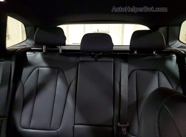 5UX43DP08R9W64737 2024 BMW X3 Белый Вид задних сидений