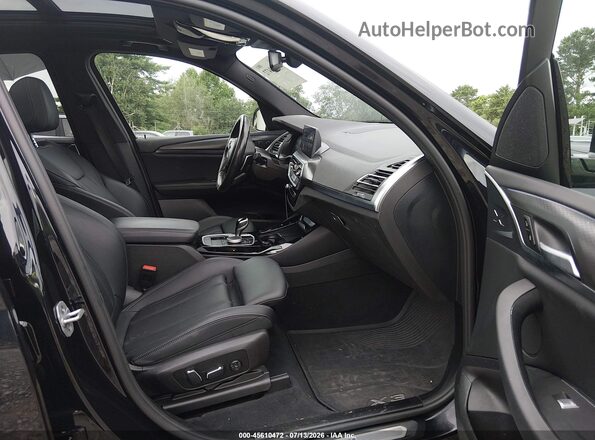 5UX43DP08R9W87225 2024 BMW X3 Blue Vista interior delantera