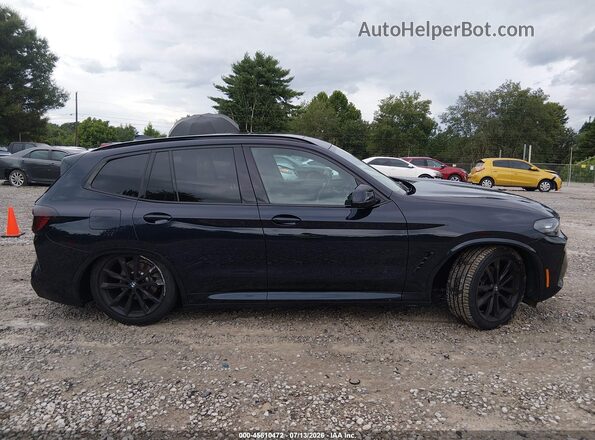 5UX43DP08R9W87225 2024 BMW X3 Blue Vista interior trasera