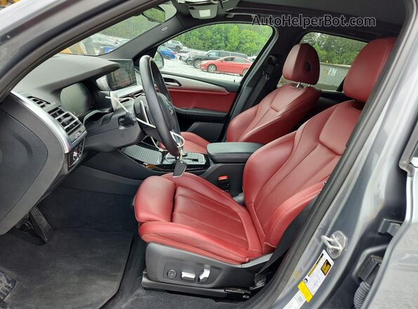 5UX43DP09P9R57611 2023 BMW X3 Gray Front interior view