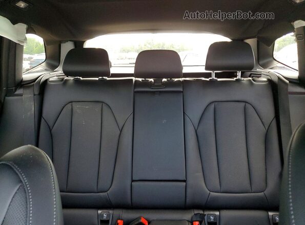 5UX43DP09R9W13246 2024 BMW X3 Black Հետևի նստատեղերի տեսք