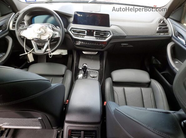 5UX43DP09R9W13246 2024 BMW X3 Black Առջևի վահանակի տեսք