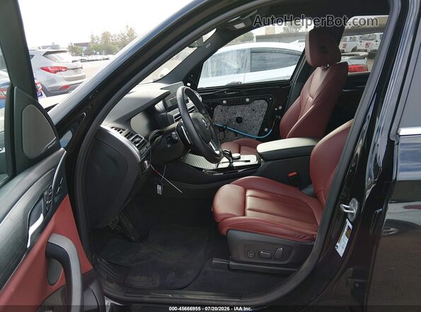 5UX43DP0XR9W24319 2024 BMW X3 Black Вид салону спереду