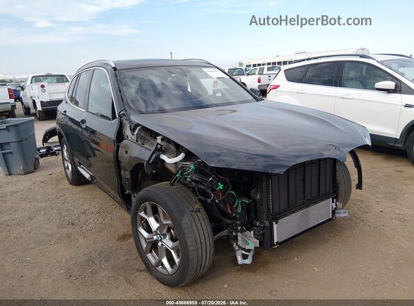 5UX43DP0XR9W24319 2024 BMW X3 Black Вид спереду