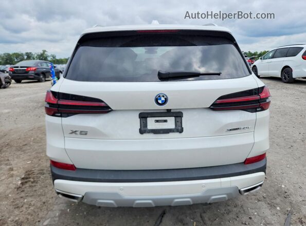 5UX43EU03S9Y62481 2025 BMW X5 White Вид ззаду