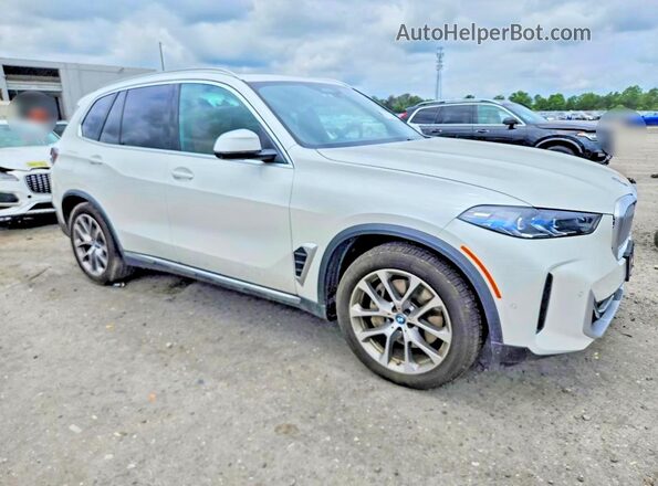 5UX43EU03S9Y62481 2025 BMW X5 White Передня права чверть