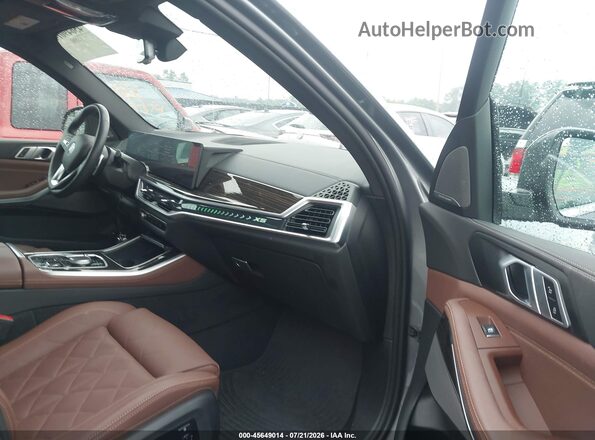 5UX43EU07R9T87606 2024 BMW X5 Gray წინა სალონის ხედი