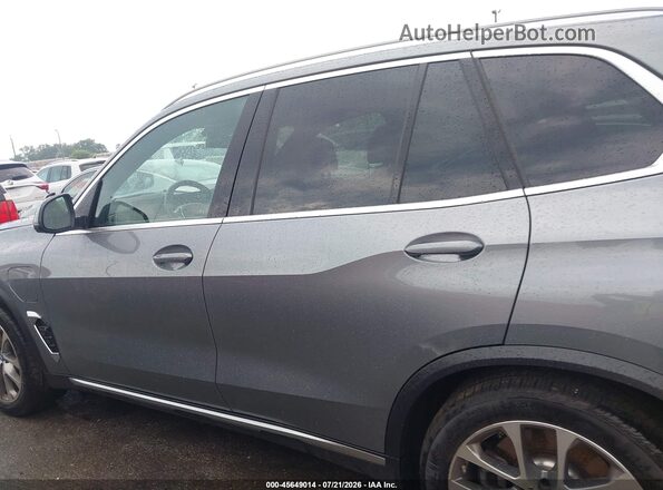 5UX43EU07R9T87606 2024 BMW X5 Gray სალონის 360-გრადუსიანი ხედი