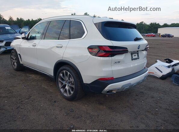 5UX43EU08T9325350 2026 BMW X5 White Trasero izquierdo