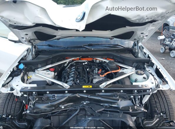 5UX43EU08T9325350 2026 BMW X5 White Vista trasera