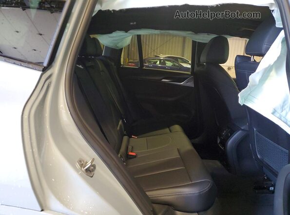 5UX53DP02N9J32026 2022 BMW X3 Gray უკანა სალონის ხედი