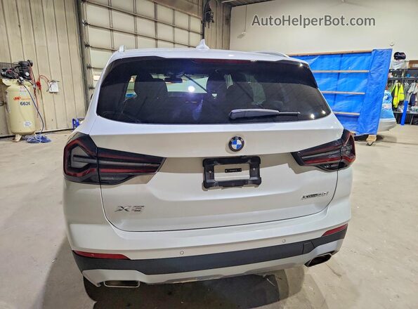 5UX53DP03R9W11125 2024 BMW X3 White უკანა ხედი
