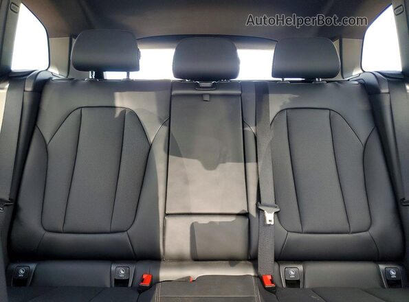 5UX53DP05N9N03535 2022 BMW X3 Black Вид задніх сидінь