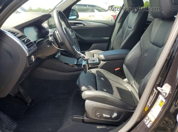5UX53DP05N9N03535 2022 BMW X3 Black Вид салону спереду