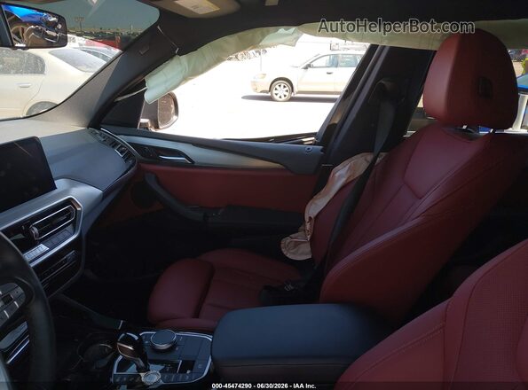 5UX53DP05P9T34071 2023 BMW X3 Black Front interior view