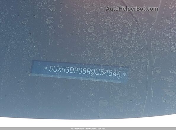 5UX53DP05R9U54844 2024 BMW X3 White Vista del compartimento del motor