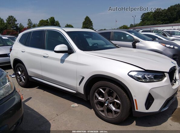 5UX53DP07P9S68851 2023 BMW X3 White 360 interior view