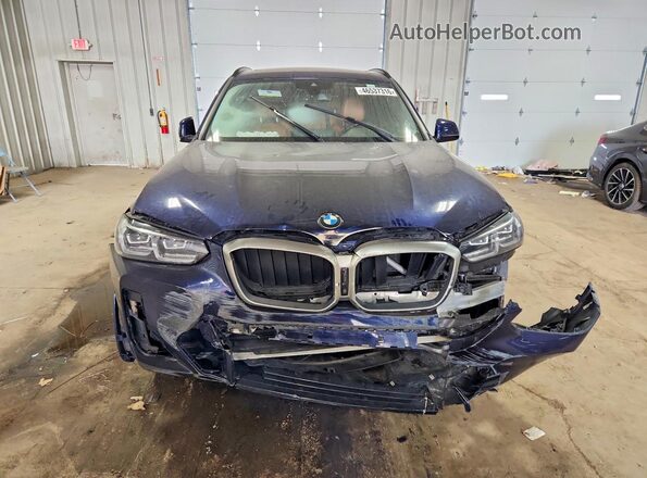 5UX53DP08N9N39431 2022 BMW X3 Blue Widok z przodu