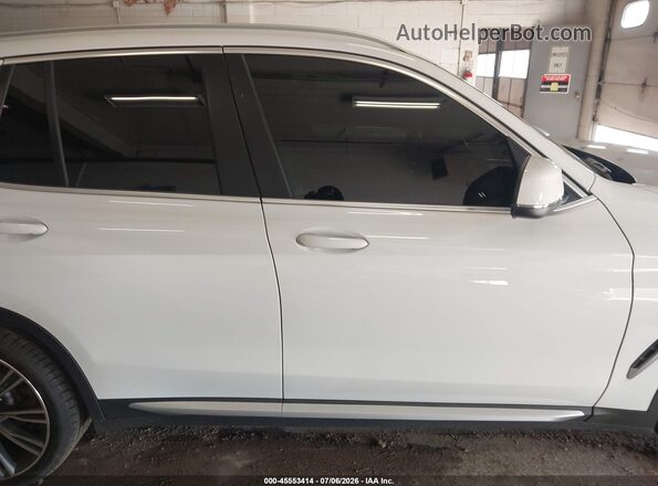 5UX53DP09N9K26453 2022 BMW X3 Beige Սալոնի հետևի տեսք