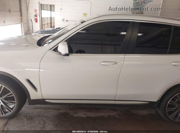 5UX53DP09N9K26453 2022 BMW X3 Beige Սալոնի 360 աստիճան տեսք