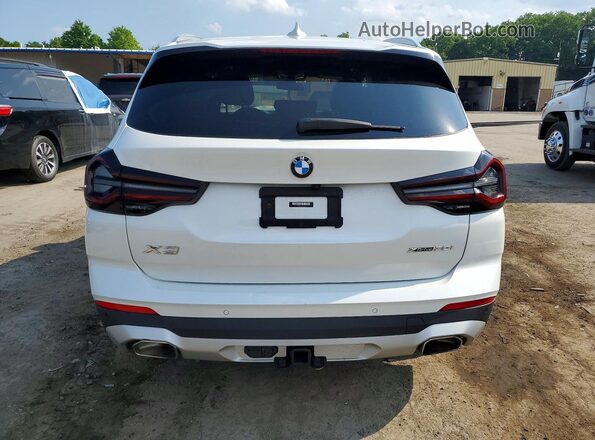 5UX53DP09P9S47113 2023 BMW X3 White Widok z tyłu