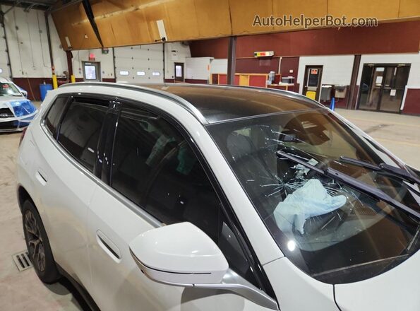 5UX53GP00T9224556 2026 BMW X3 White სალონის 360-გრადუსიანი ხედი