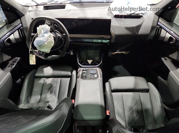 5UX53GP00T9224556 2026 BMW X3 White 