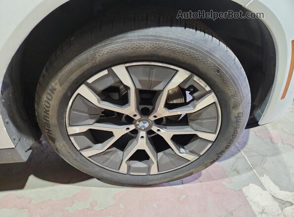 5UX53GP00T9224556 2026 BMW X3 White 