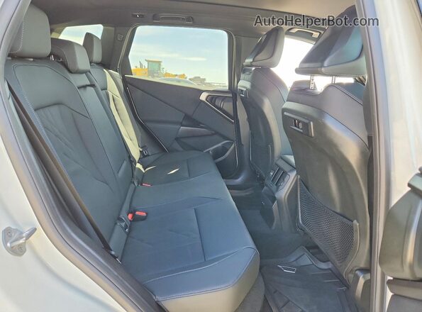 5UX53GP04S9046312 2025 BMW X3 Белый Вид задней части салона