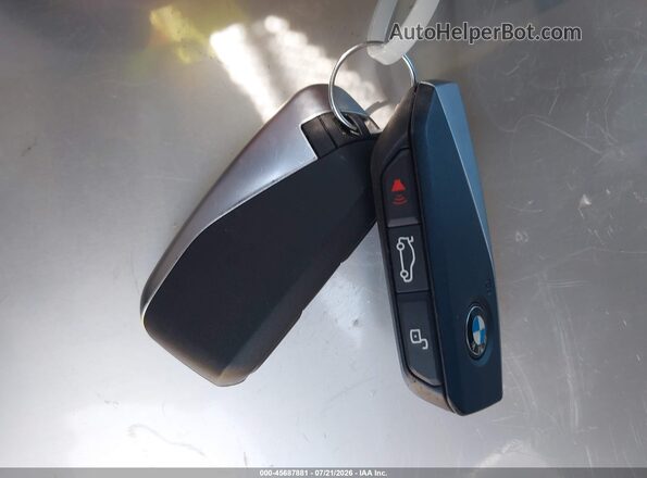 5UX53GP04S9Y81620 2025 BMW X3 Gray Vista del salpicadero