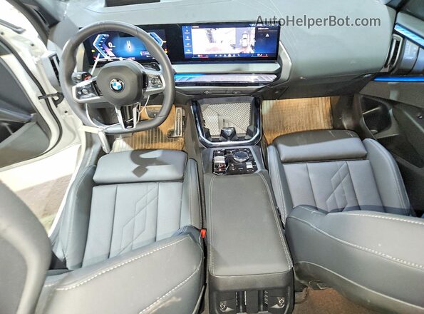 5UX53GP05S9033827 2025 BMW X3 White Vista del salpicadero