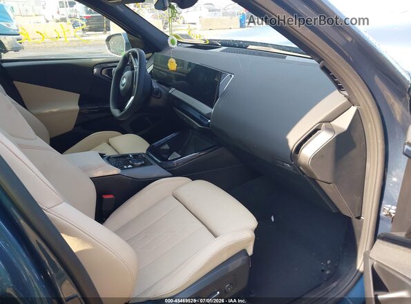 5UX53GP05T9350444 2026 BMW X3 Black Front interior view