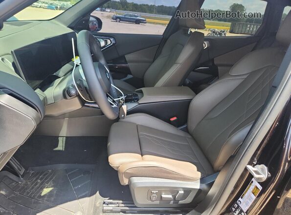 5UX53GP06T9310227 2026 BMW X3 Black Widok wnętrza z przodu
