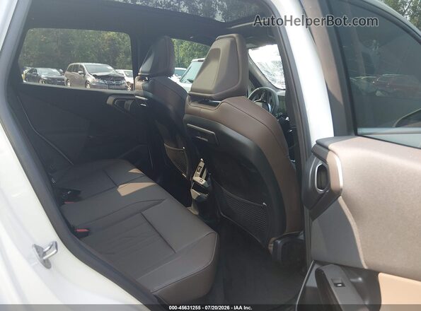 5UX53GP07T9429940 2026 BMW X3 White Вид наклейки з VIN-кодом