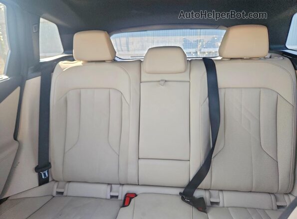 5UX53GP08S9Y32422 2025 BMW X3 Серый Вид задних сидений