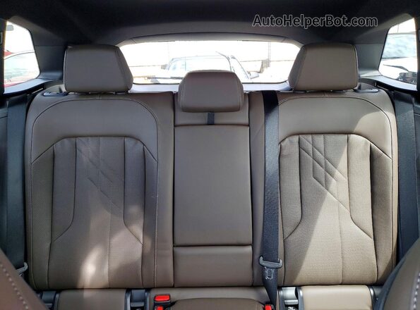 5UX53GP08S9Z75709 2025 BMW X3 Blue Rear seats view