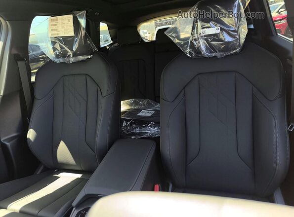 5UX53GP08T9433950 2026 BMW X3 Black Հետևի նստատեղերի տեսք