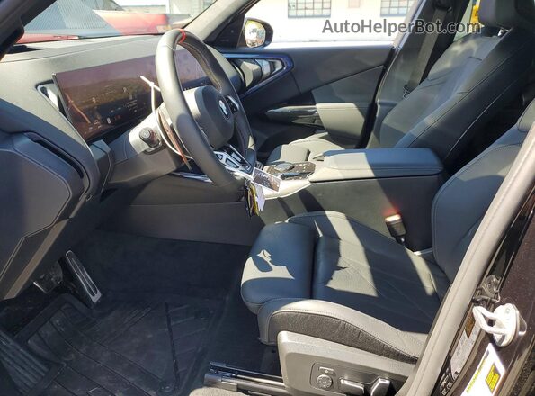 5UX73GP02T9156317 2026 BMW X3 Черный Вид салона спереди