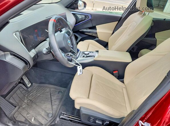 5UX73GP04S9Y52773 2025 BMW X3 Red წინა სალონის ხედი
