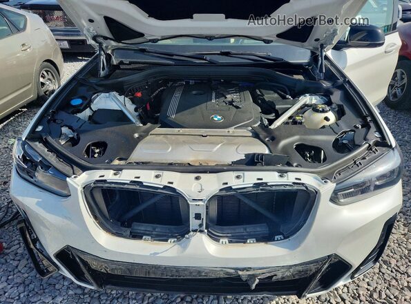 5UX83DP02P9N64745 2023 BMW X3 White Rear interior view