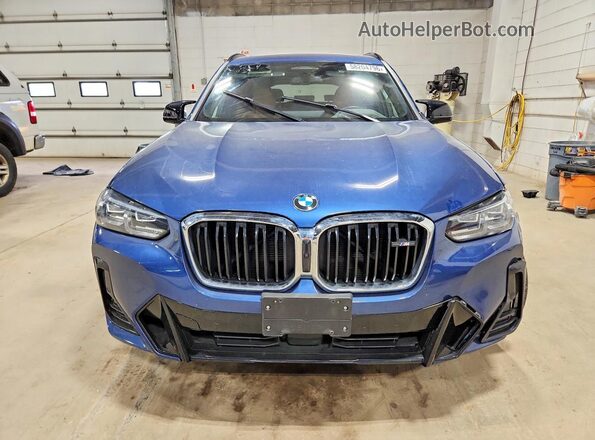 5UX83DP03R9W77994 2024 BMW X3 Blue Widok z przodu