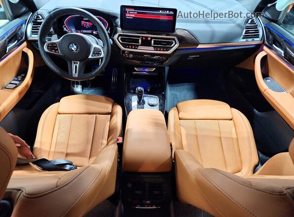 5UX83DP03R9W77994 2024 BMW X3 Blue Widok deski rozdzielczej