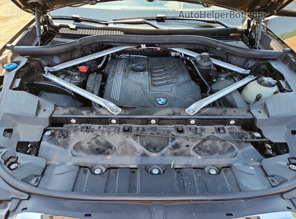 5UXCR4C00P9R29468 2023 BMW X5 Green ძრავის განყოფილების ხედი