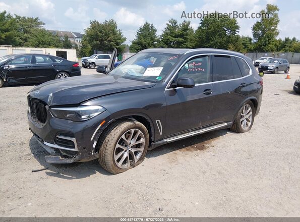 5UXCR4C02P9N44722 2023 BMW X5 Gray Vista tres cuartos delantera izquierda