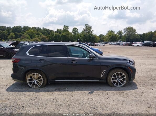 5UXCR4C02P9N44722 2023 BMW X5 Gray Vista interior de 360 grados