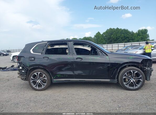 5UXCR4C03LLT18685 2020 BMW X5 Black 360 interior view