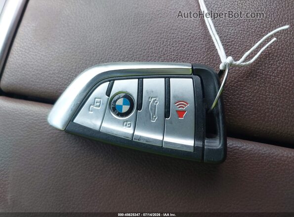 5UXCR4C03M9F85682 2021 BMW X5 White წინა პანელის ხედი